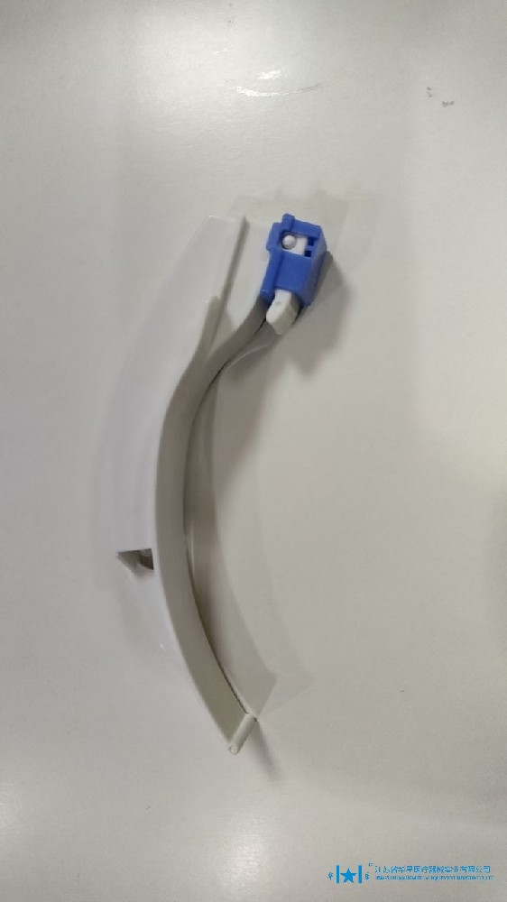 喉镜窥片检查的风险解析